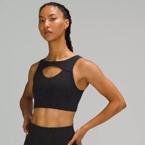 Lululemon Everlux Cut-Out Train Bra *Medium Support B/C Cup